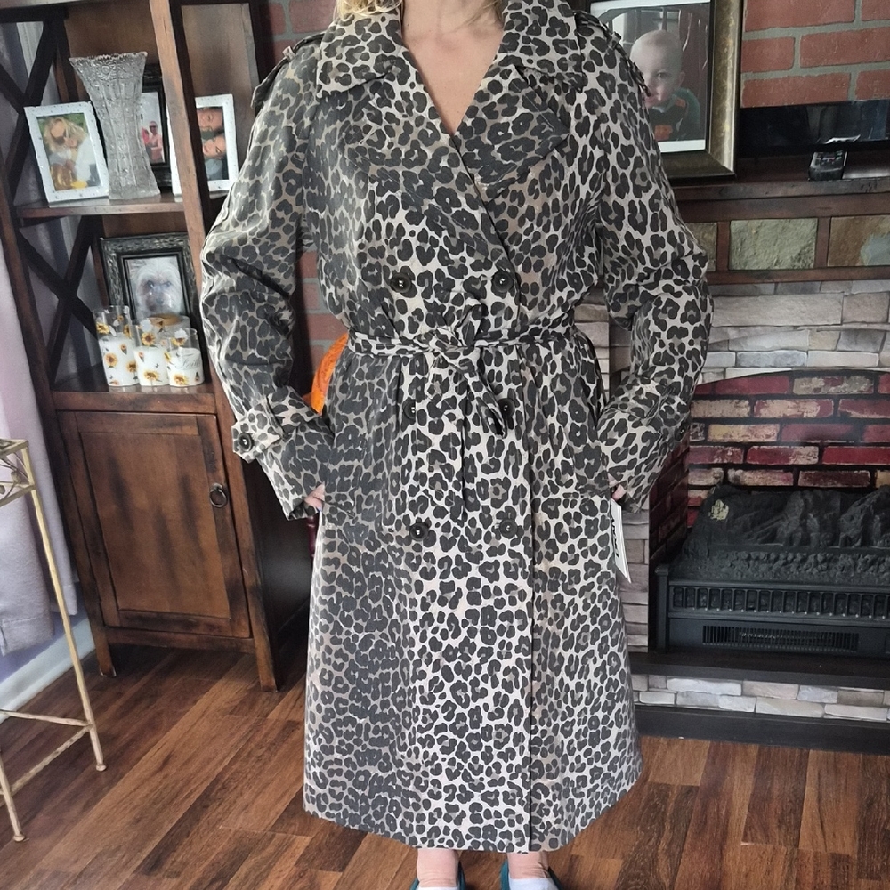 NWT DKNY Leopard Print double Brestet Trench Coat PTP 22,5, LENTH 45